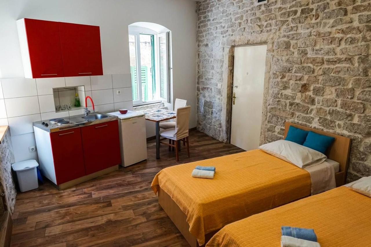 Studio Apartment In The Old City Of Sibenik Šibenik Exterior foto